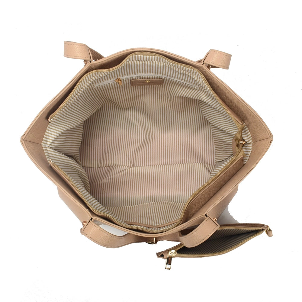 Queen of Hearts Antoinette Tote Bag