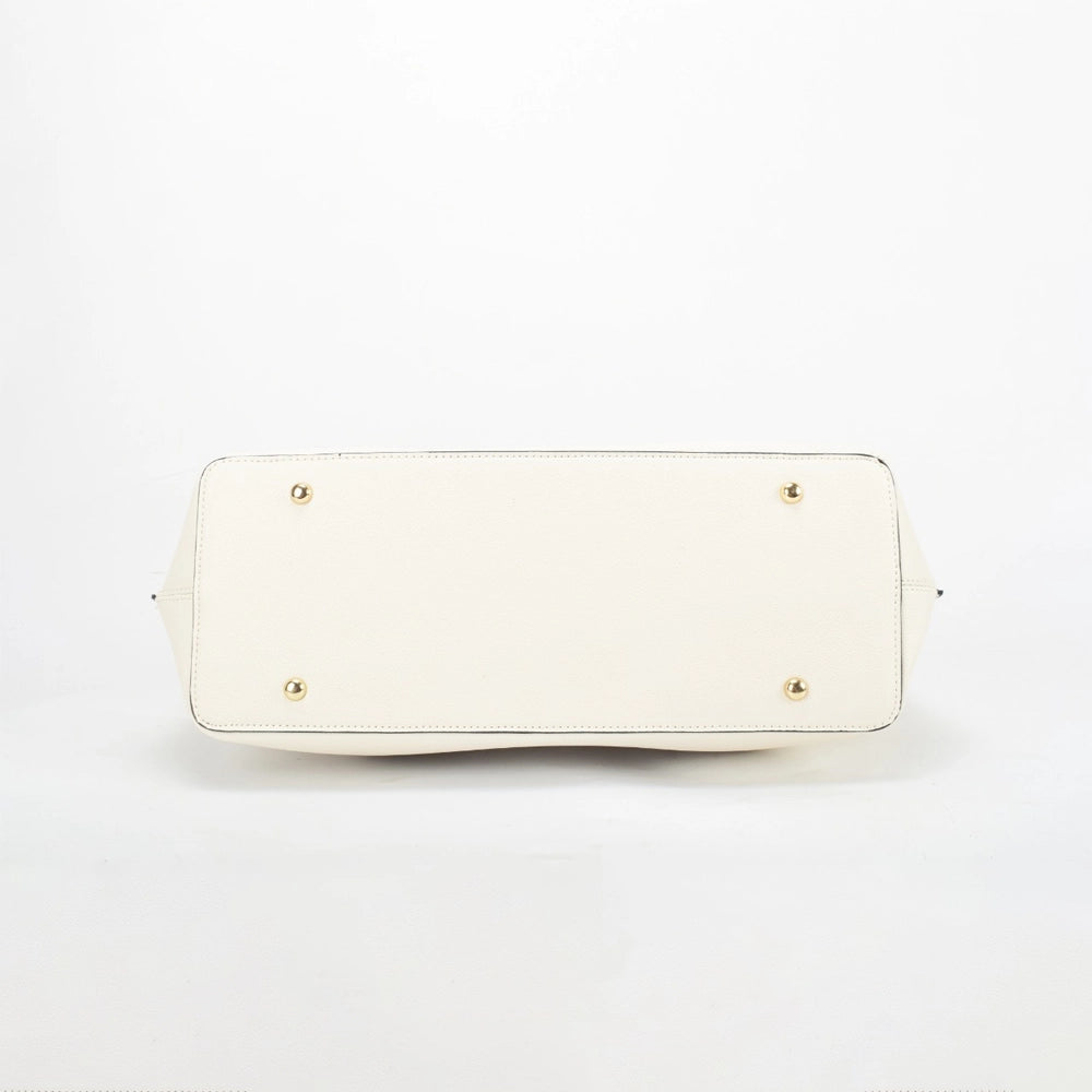 Queen of Hearts Antoinette Tote Bag