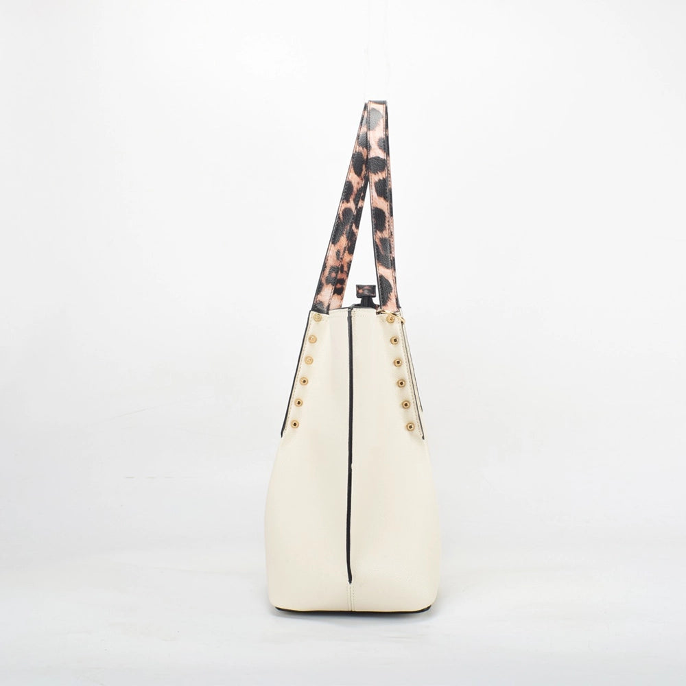 Queen of Hearts Antoinette Tote Bag