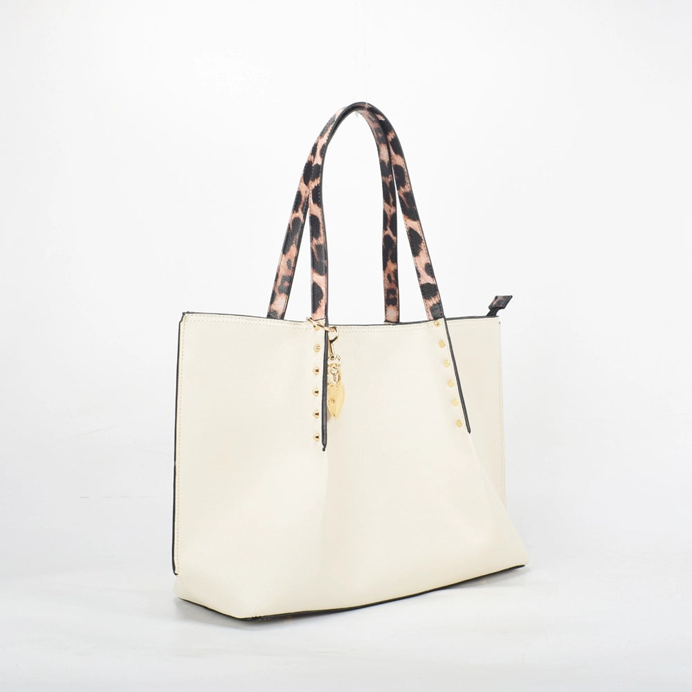 Queen of Hearts Antoinette Tote Bag