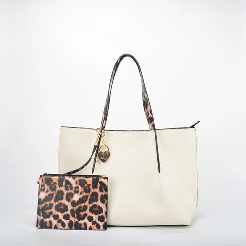 Queen of Hearts Antoinette Tote Bag