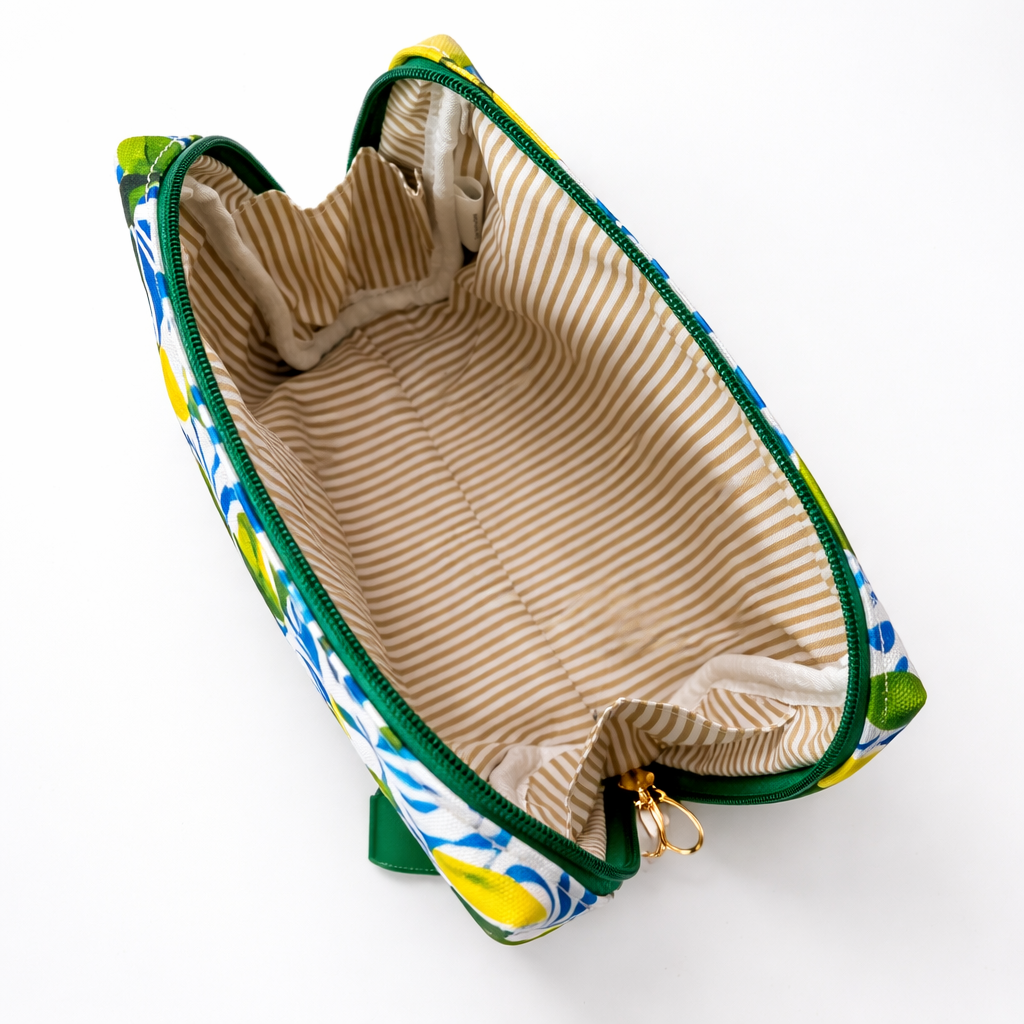 QUEEN OF HEARTS COSMETIC BAG IN MEDITERRANEAN LEMONS