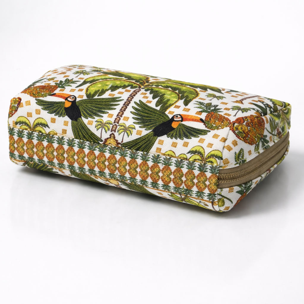 QUEEN OF HEARTS COSMETIC BAG IN HAWAIIAN TRIBAL