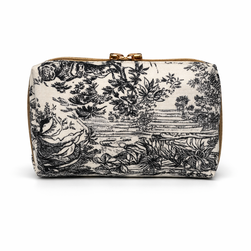 QUEEN OF HEARTS COSMETIC BAG IN WHITE LOTUS